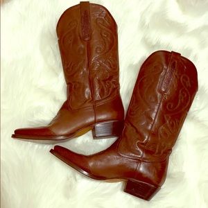 🐣💝2/$20 Cowboy Boots by Nine West